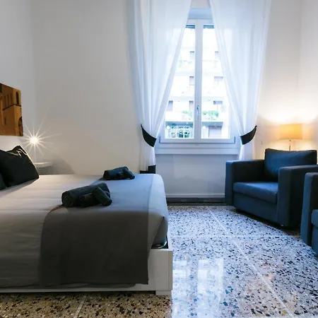 شقة #italianattitude ميلان